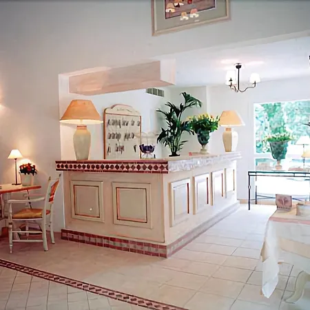 Hotel La Bastide De